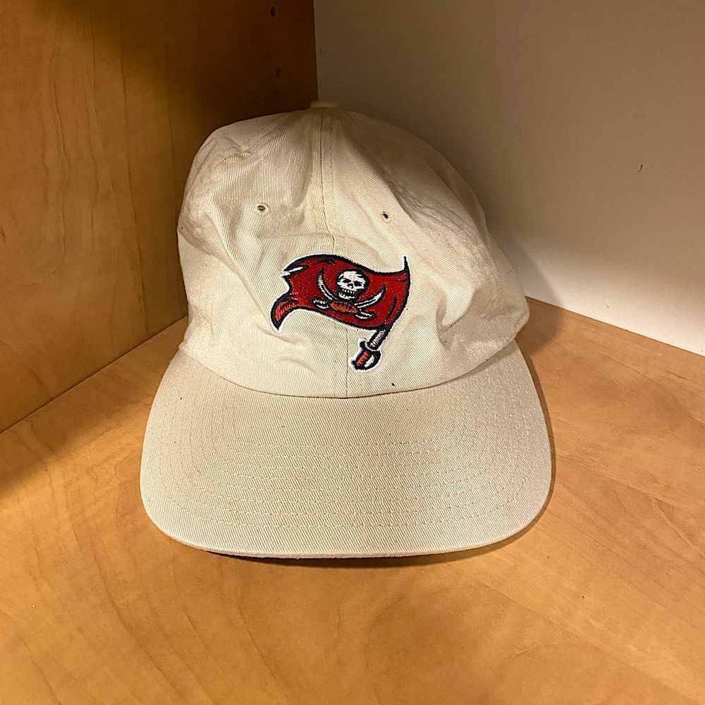 Tampa Bay Buccaneers NFL Hat NWT